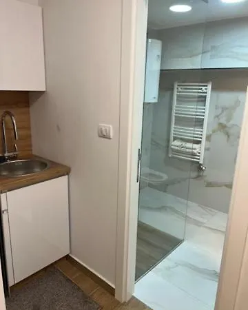 Apartment Centar Ns4 *